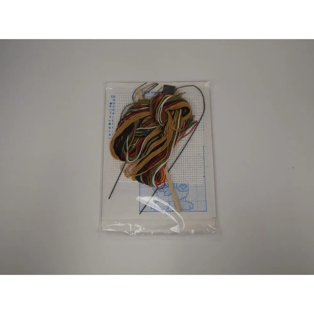 Needle Magic Curly-O's Bear Needlepoint Ornament Kit Christmas Craft NIP